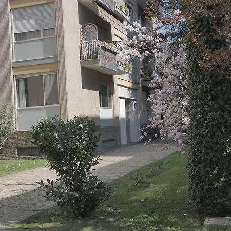Garden Flat Apartment Milan