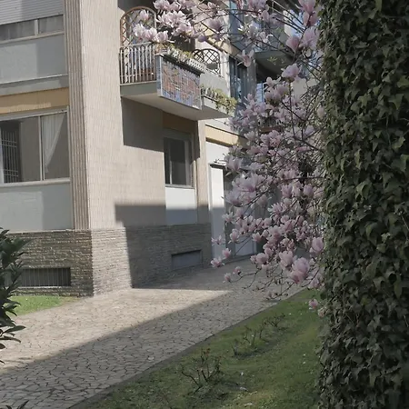 Garden Flat Apartment