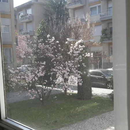 Apartment Garden Flat Milan