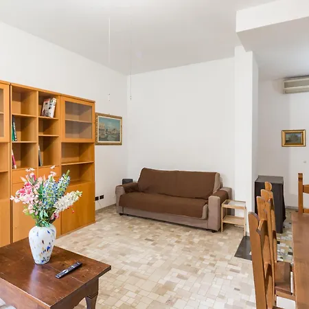 Garden Flat Apartment *