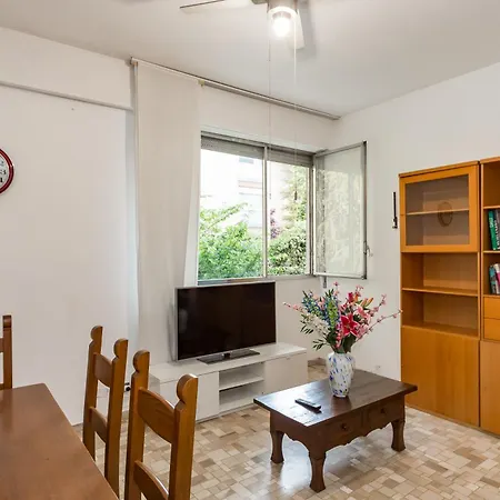 Garden Flat Apartment *